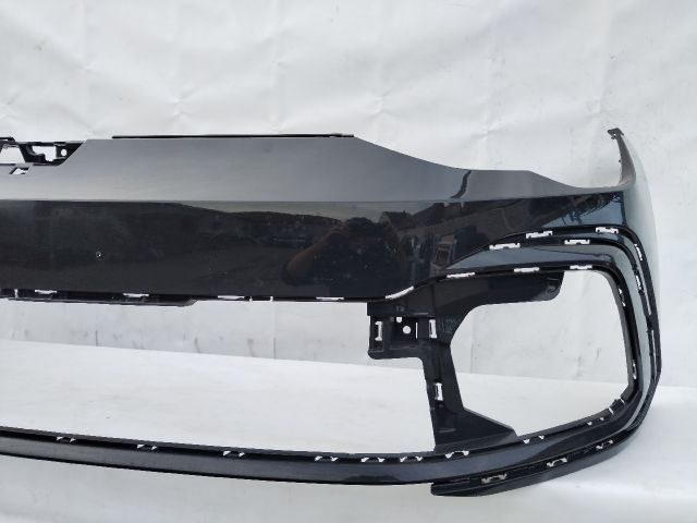 bontott VW GOLF VIII Első Lökhárító (Üresen)