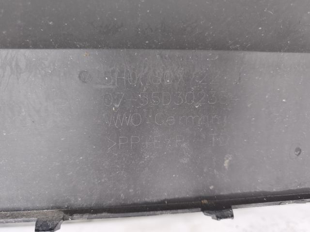 bontott VW GOLF VIII Első Lökhárító (Üresen)