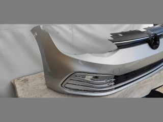 bontott VW GOLF VIII Első Lökhárító (Üresen)