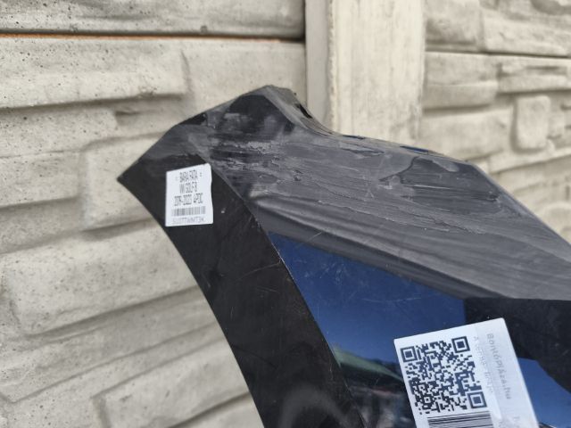 bontott VW GOLF VIII Első Lökhárító (Üresen)