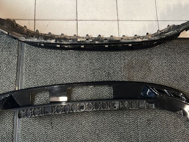 bontott VW GOLF VIII Hátsó Lökhárító Légterelő