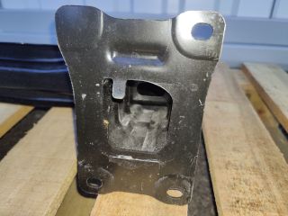 bontott VW GOLF VIII Hátsó Lökhárító Merevítő (Fém)