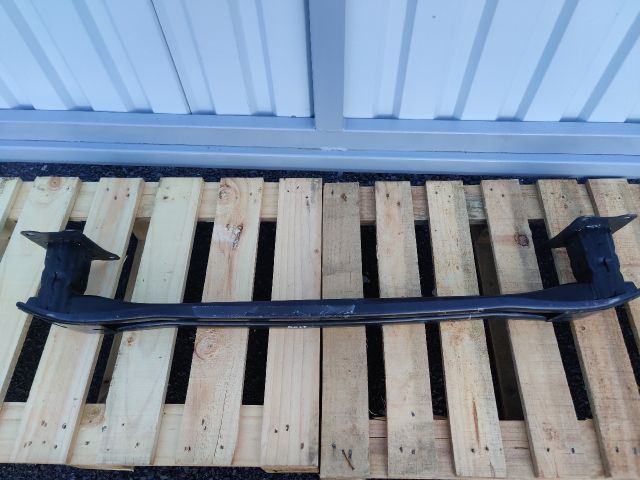 bontott VW GOLF VIII Hátsó Lökhárító Merevítő (Fém)