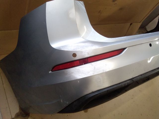 bontott VW GOLF VIII Hátsó Lökhárító (Részeivel)