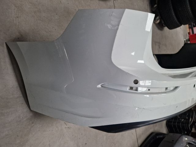 bontott VW GOLF VIII Hátsó Lökhárító (Részeivel)