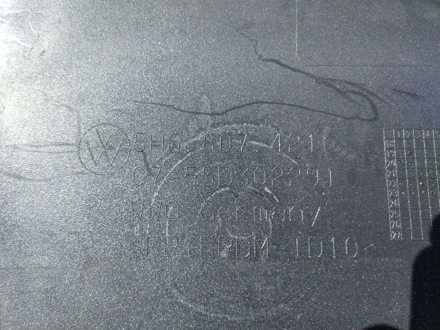 bontott VW GOLF VIII Hátsó Lökhárító (Üresen)