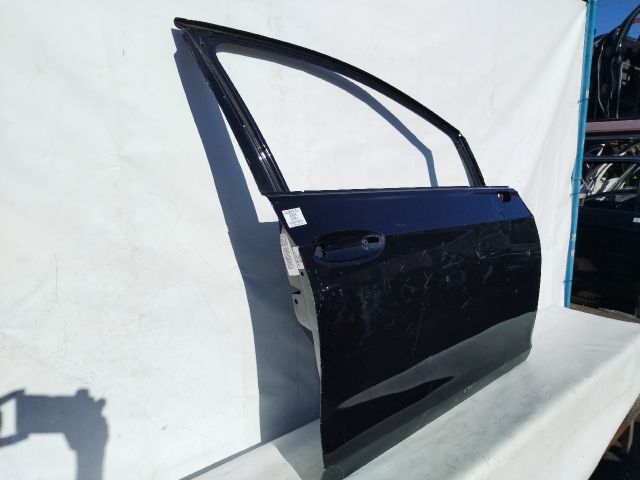 bontott VW GOLF VIII Jobb első Ajtó (Üres lemez)