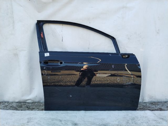 bontott VW GOLF VIII Jobb első Ajtó (Üres lemez)