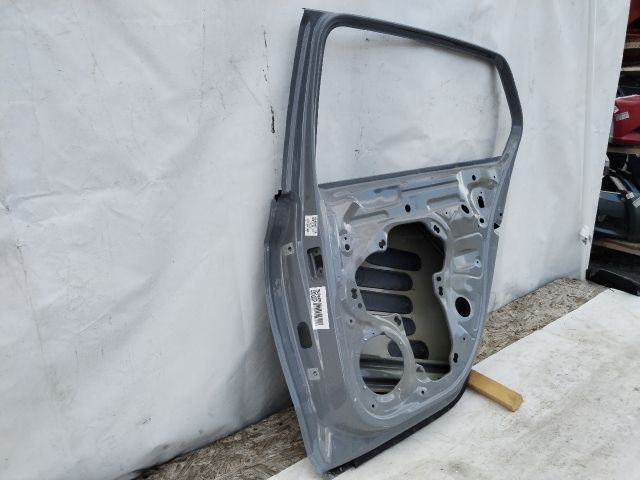 bontott VW GOLF VIII Jobb hátsó Ajtó (Üres lemez)