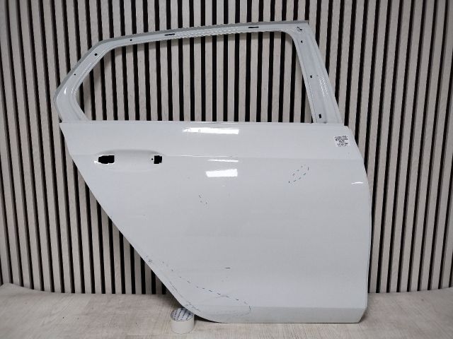 bontott VW GOLF VIII Jobb hátsó Ajtó (Üres lemez)