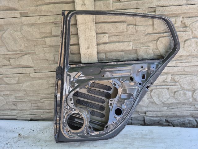 bontott VW GOLF VIII Jobb hátsó Ajtó (Üres lemez)