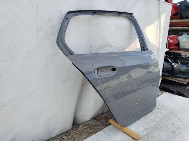 bontott VW GOLF VIII Jobb hátsó Ajtó (Üres lemez)