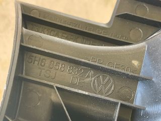 bontott VW GOLF VIII Jobb hátsó Csomagtér Burkolat (Műanyag)