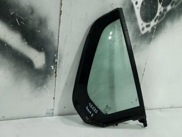 bontott VW GOLF VIII Jobb hátsó Fixüveg (Ajtóban)