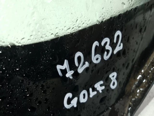 bontott VW GOLF VIII Jobb hátsó Fixüveg (Ajtóban)