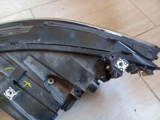 bontott VW GOLF VIII Jobb Ledes Fényszóró