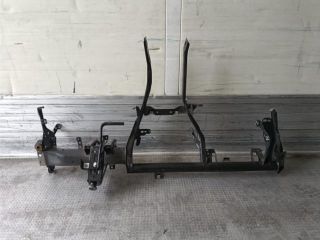 bontott VW GOLF VIII Tartó Bak