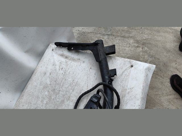 bontott VW GOLF VIII Vonóhorog