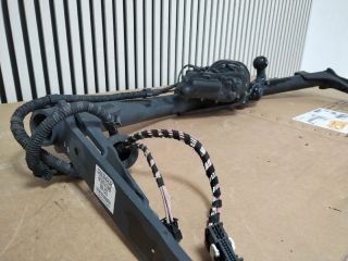 bontott VW GOLF VIII Vonóhorog