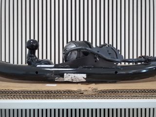 bontott VW GOLF VIII Vonóhorog