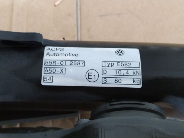 bontott VW GOLF VIII Vonóhorog