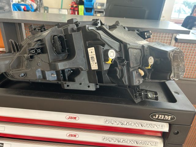 bontott VW ID.3 Bal Ledes Fényszóró