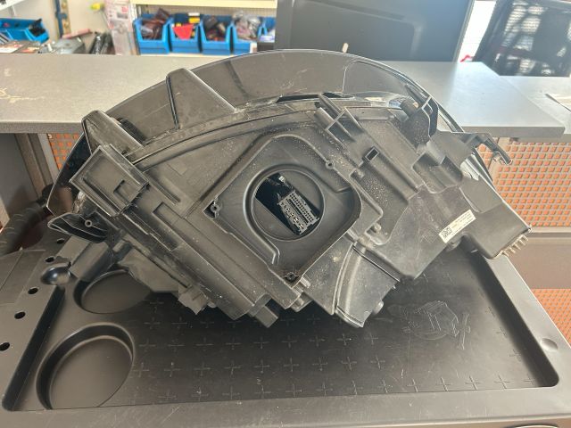 bontott VW ID.3 Bal Ledes Fényszóró