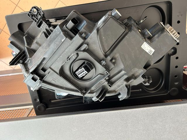 bontott VW ID.3 Jobb Ledes Fényszóró