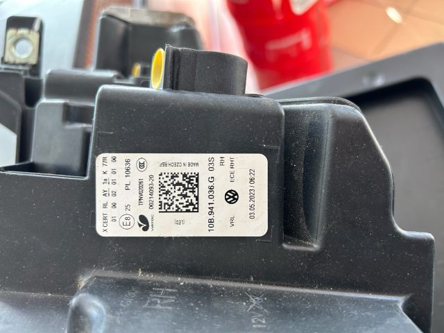 bontott VW ID.3 Jobb Ledes Fényszóró