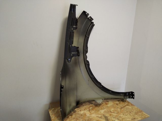 bontott VW ID.4 Bal első Sárvédő