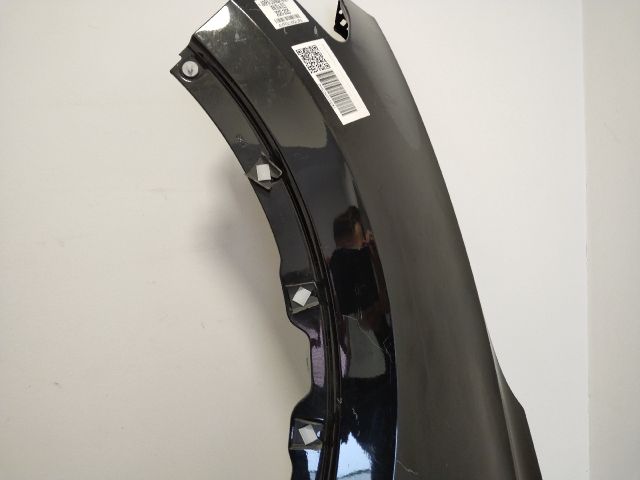 bontott VW ID.4 Bal első Sárvédő