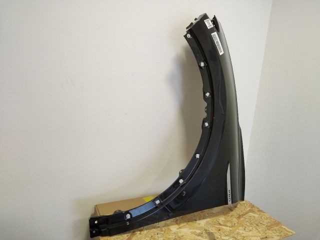 bontott VW ID.4 Bal első Sárvédő