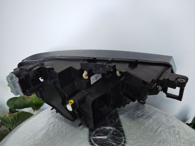 bontott VW ID.4 Bal Fényszóró