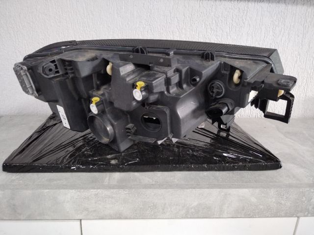 bontott VW ID.4 Bal Fényszóró