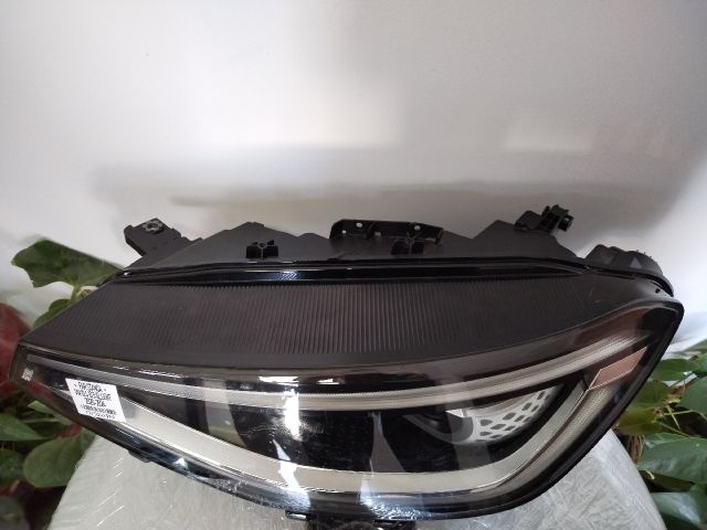 bontott VW ID.4 Bal Fényszóró