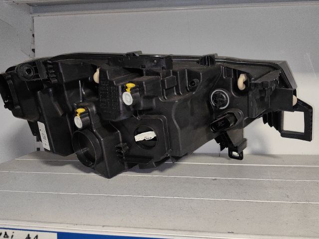 bontott VW ID.4 Bal Ledes Fényszóró