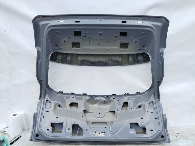 bontott VW ID.4 Csomagtérajtó (Üres lemez)