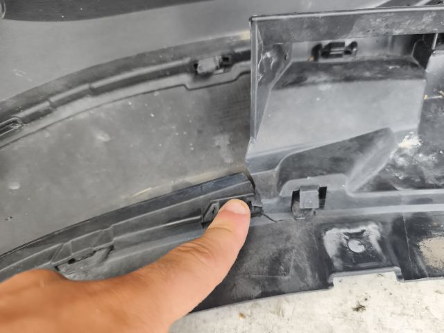 bontott VW ID.4 Első Lökhárító (Üresen)