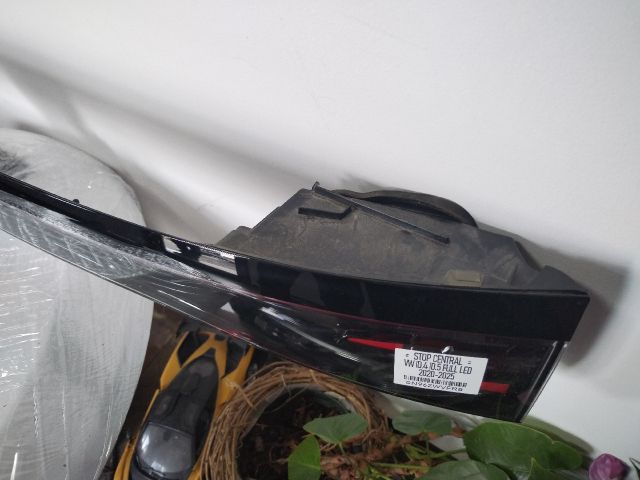bontott VW ID.4 Hátsó Lámpa Középső