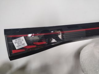 bontott VW ID.4 Hátsó Lámpa Középső