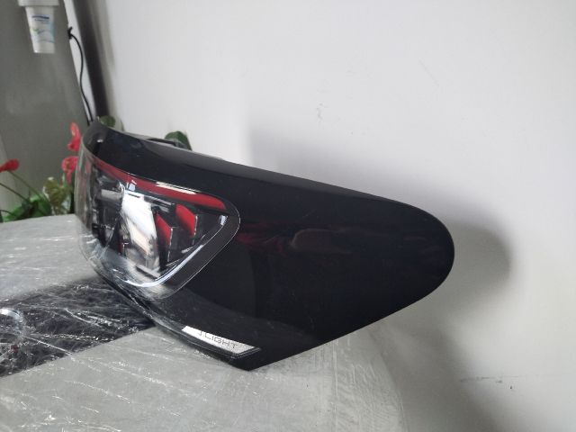 bontott VW ID.4 Jobb Hátsó Lámpa