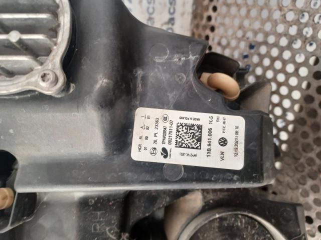 bontott VW ID.4 Jobb Ledes Fényszóró