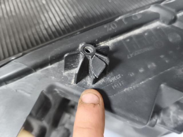 bontott VW ID.4 Jobb Ledes Fényszóró