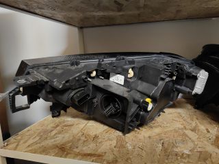 bontott VW ID.4 Jobb Ledes Fényszóró