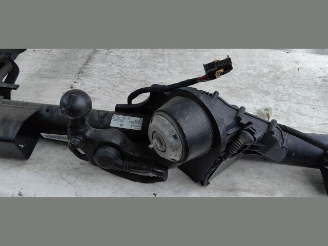 bontott VW ID.4 Vonóhorog