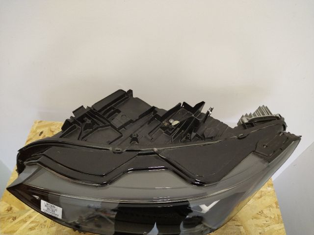 bontott VW ID.7 Bal Fényszóró