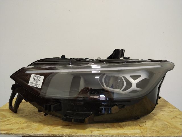 bontott VW ID.7 Bal Fényszóró