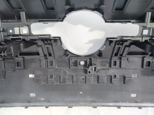 bontott VW ID.7 Első Lökhárító (Üresen)