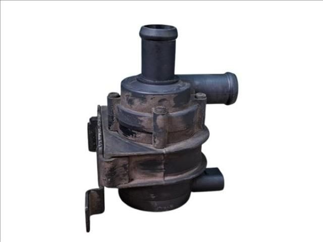 bontott VW JETTA Vízpumpa