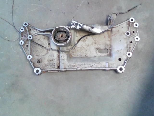 bontott VW JETTA Első Bölcső